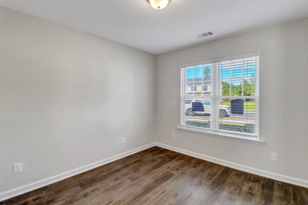 1P2A1604.jpg-SMALL